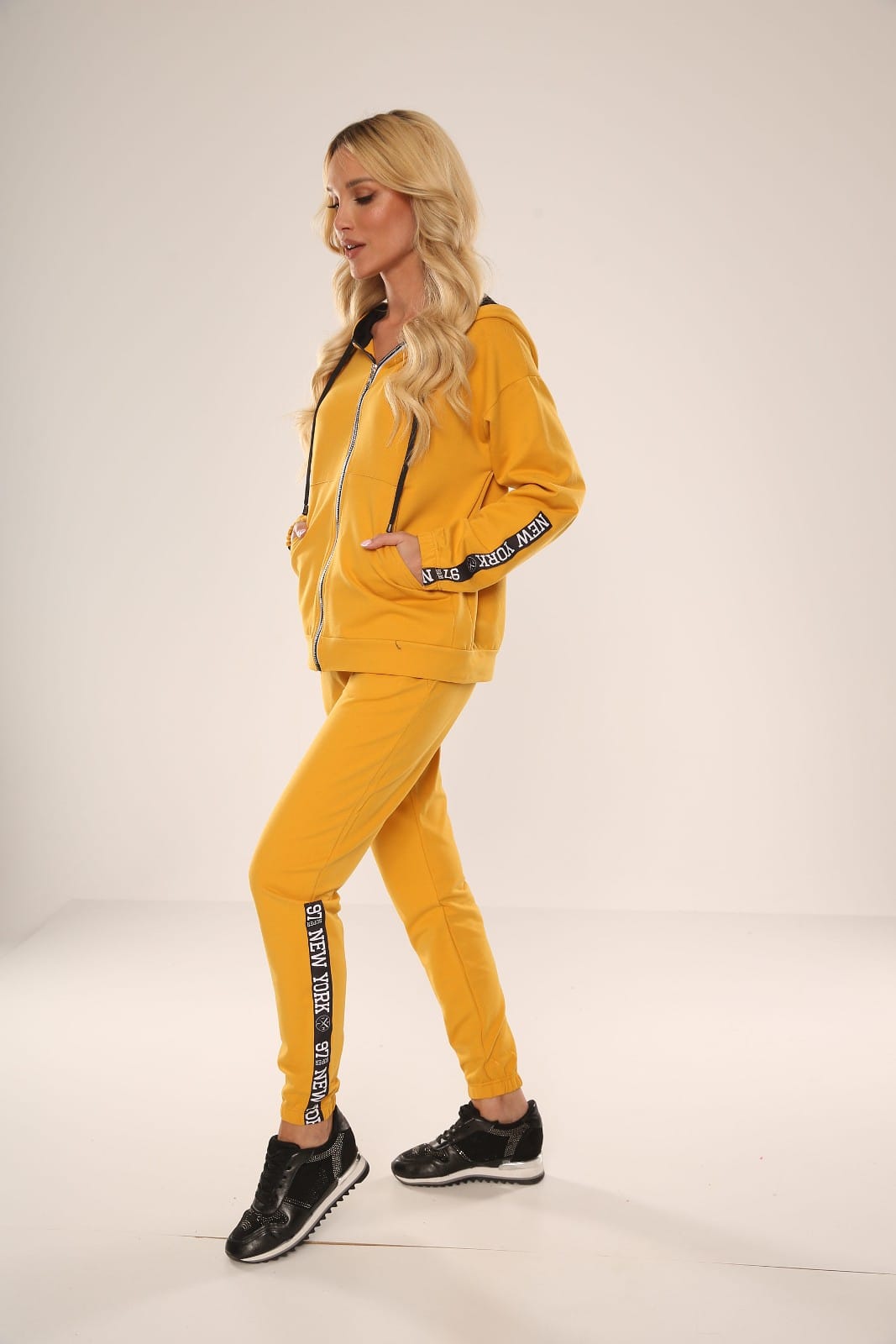 DRES_DE_LAFENSE_619_NEW_YORK