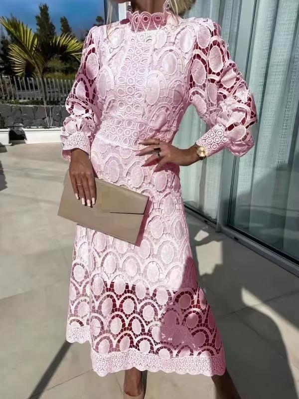 Sukienka koronkowa elegancka