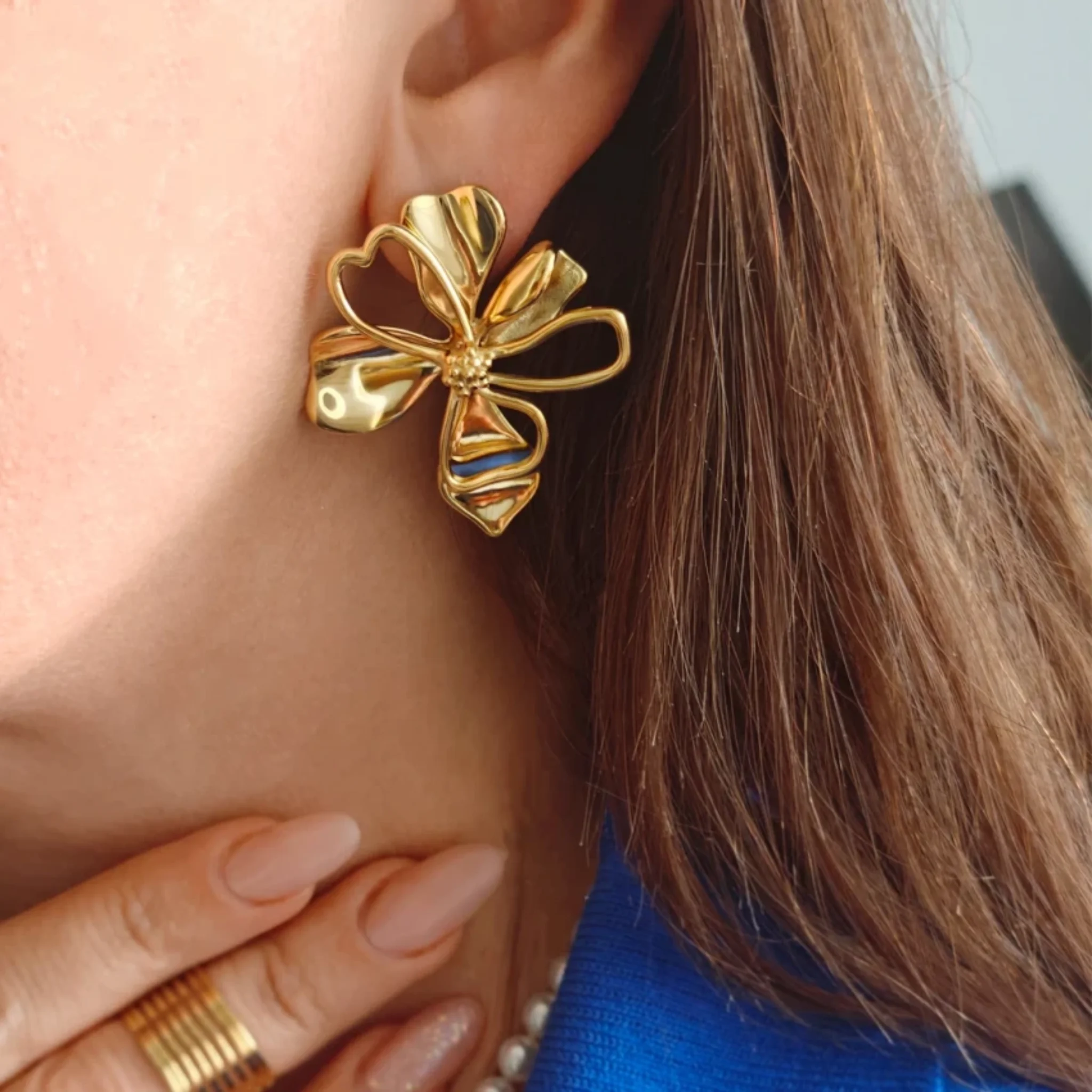 Kolczyki Flowers ze stali szlachetnej pozłacane 14k złotem – sztyft