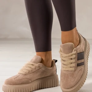 Sneakersy beżowe zamszowe